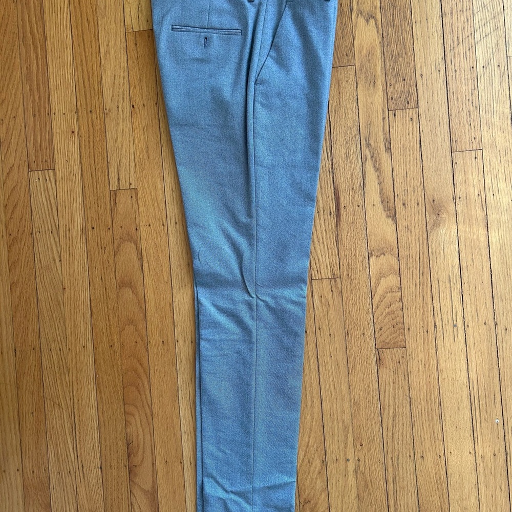Express Gray Men's Suit - Picture 9 of 10
